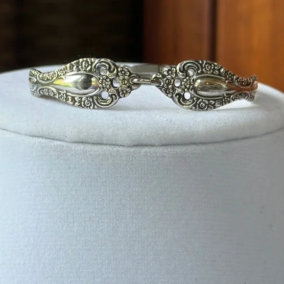 Vintage Silver Spoon Bracelet - Picture 6 of 13